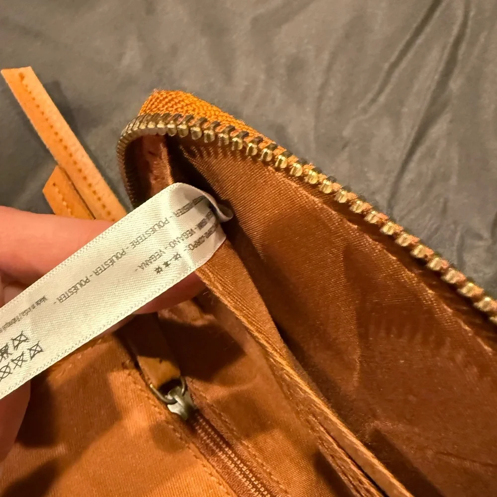 Free People Wallet Zip Around Wristlet Vegan Leather Brown 8"x4" - Picture 14 of 16